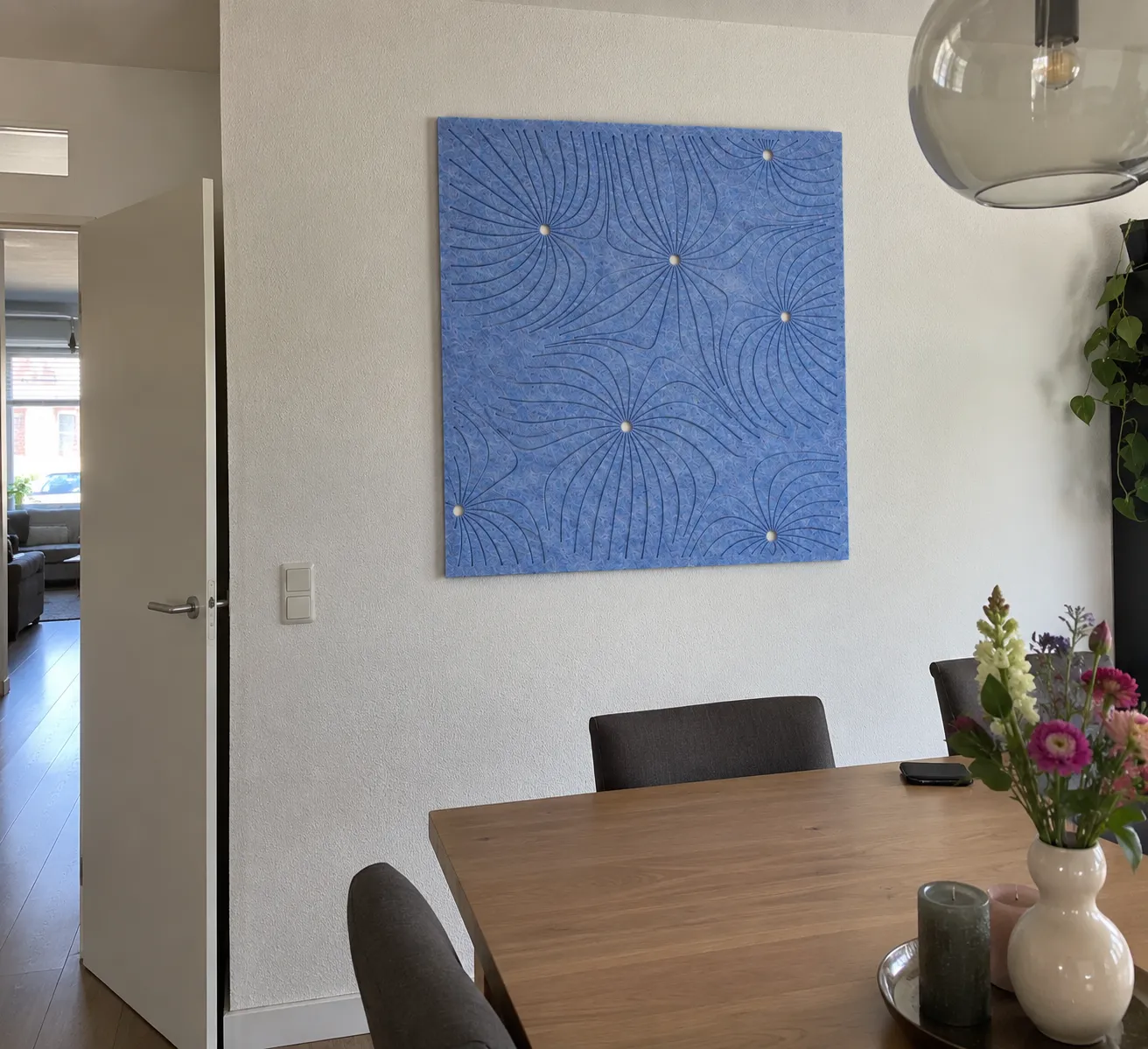 Flora aan de eettafel